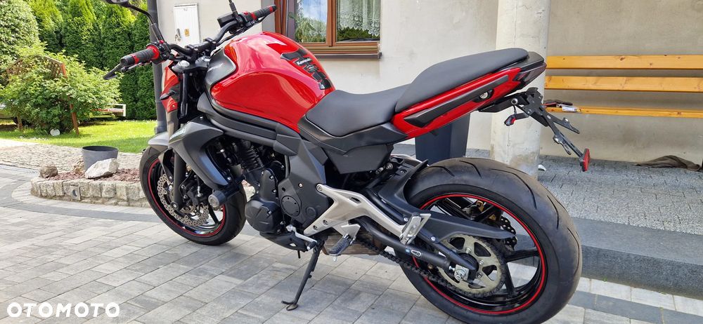 Kawasaki ER - 10
