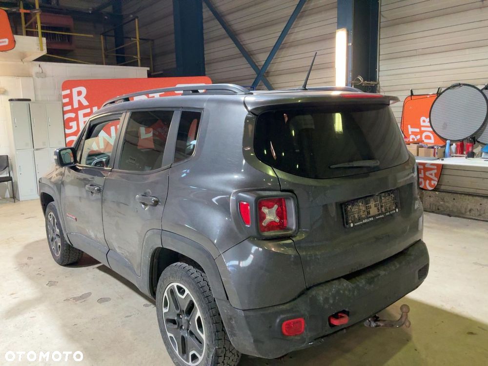 Jeep Renegade 2.0 MultiJet Active Drive Low Automatik Trailhawk - 3