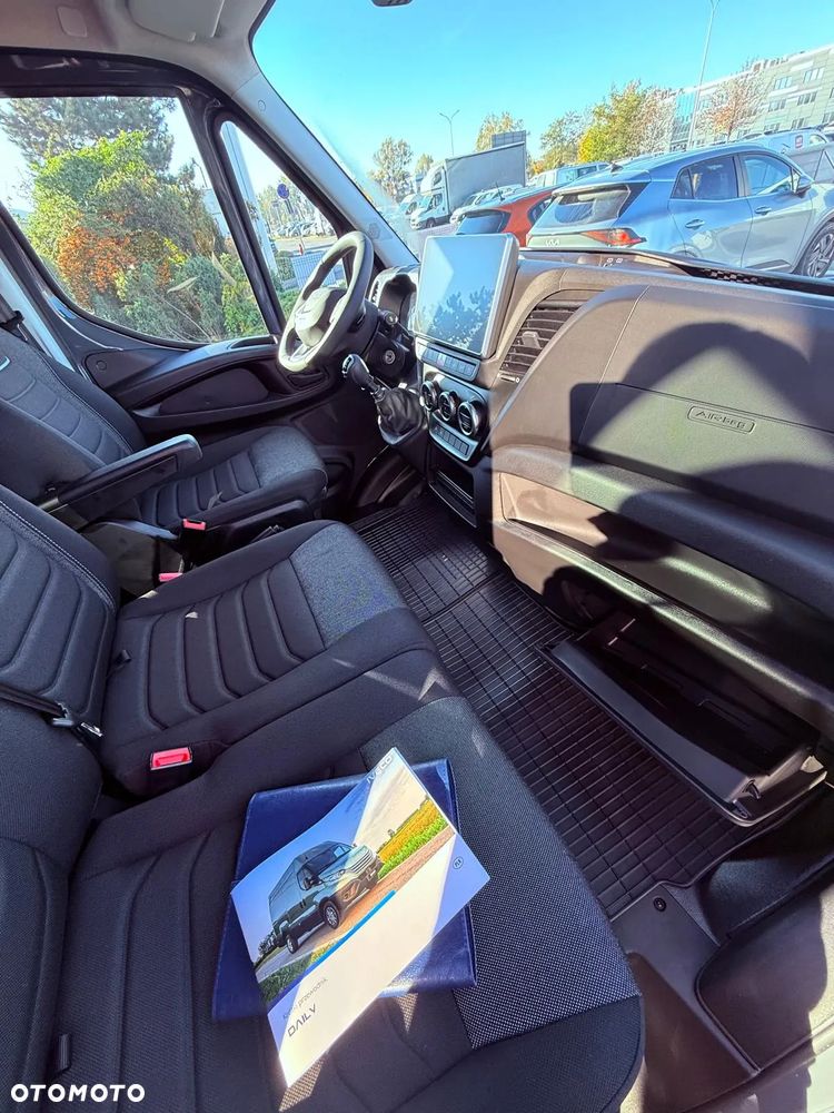 Iveco 35S18HV 7 OSOBOWY - 3 LITRY - 28