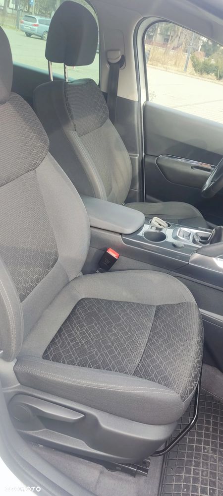 Peugeot 3008 1.6 THP Style - 11