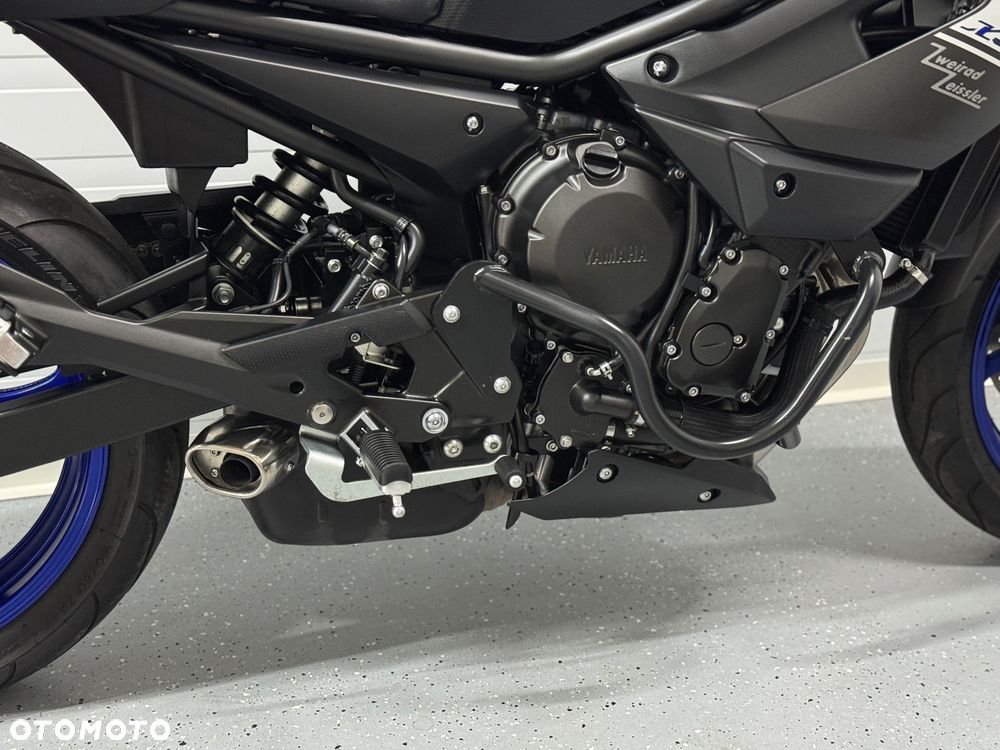 Yamaha XJ - 8