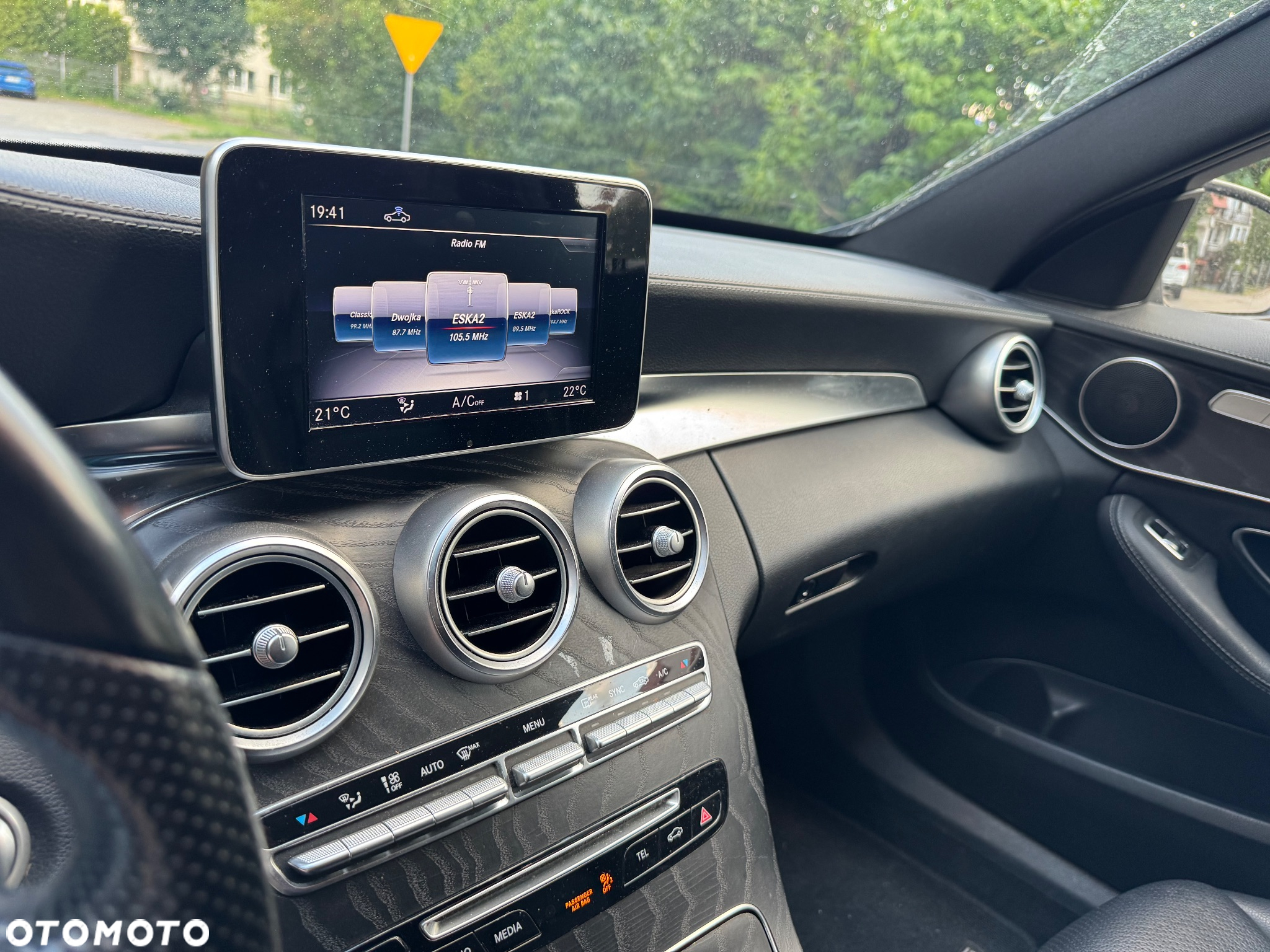 Mercedes-Benz Klasa C 200 4-Matic 9G-TRONIC - 12