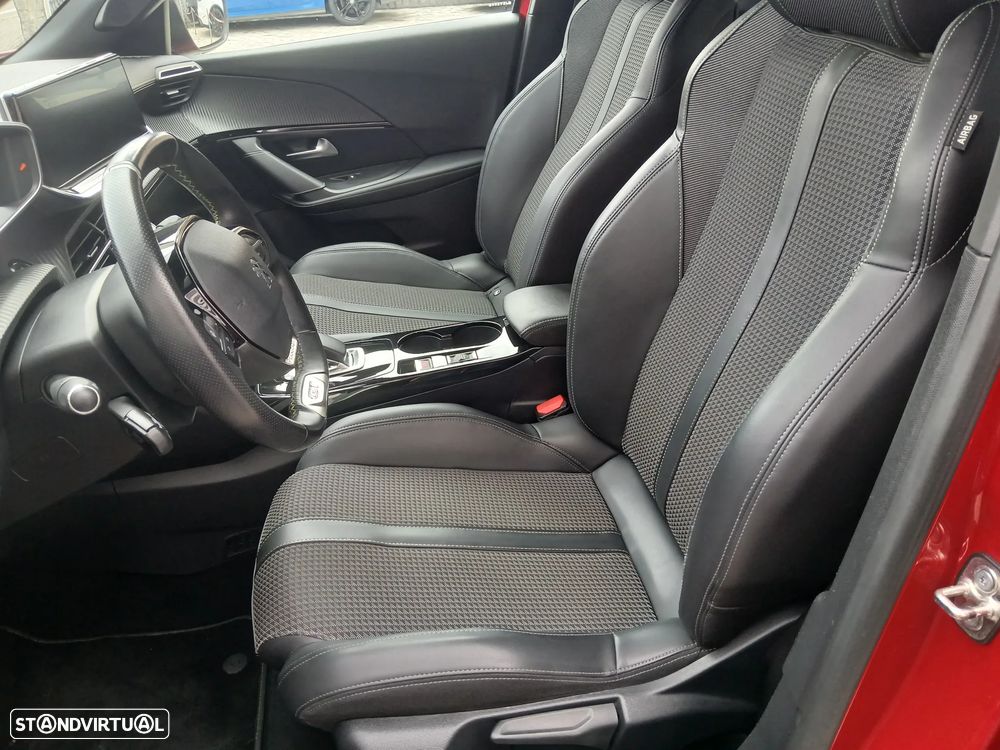 Peugeot e-2008 GT - 17