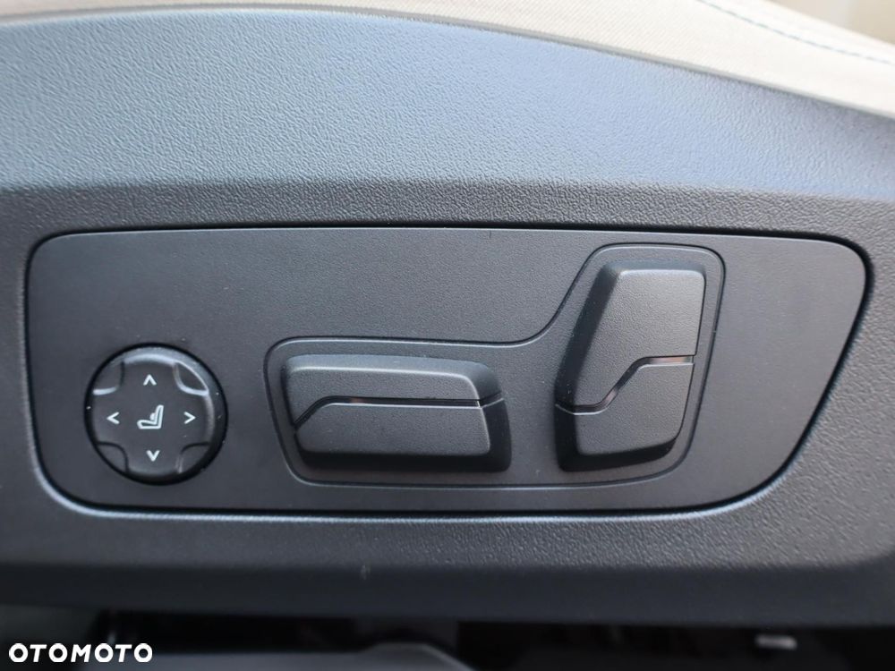 BMW X1 - 18
