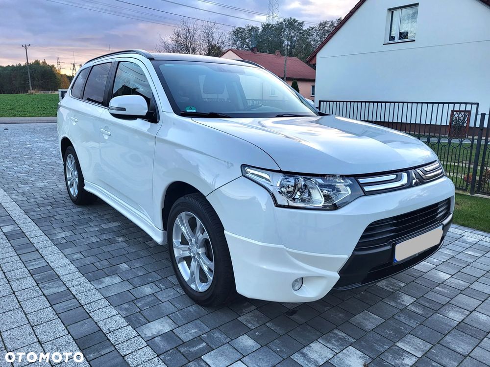 Mitsubishi Outlander 2.0 2WD Invite - 2