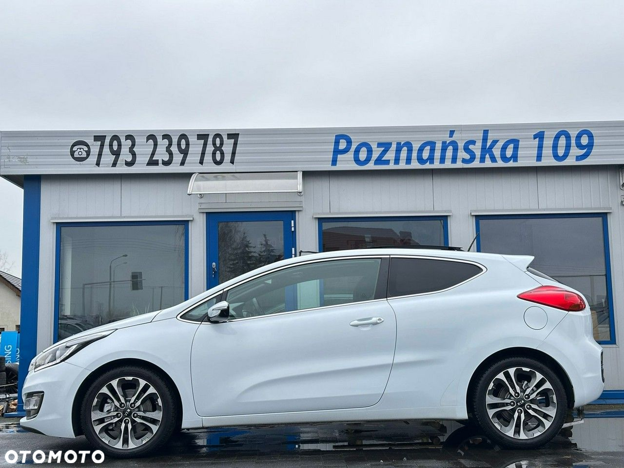Kia ProCeed - 26