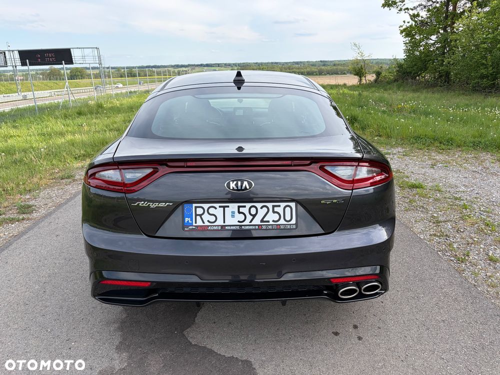 Kia Stinger - 4