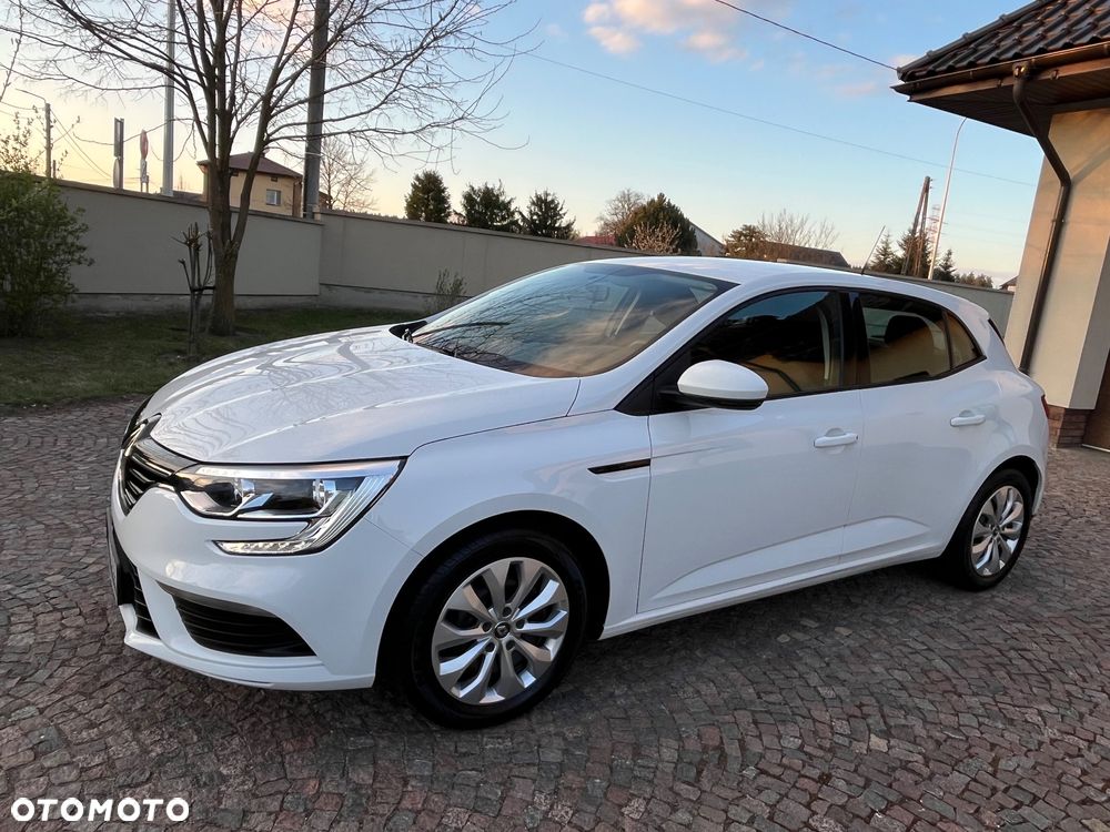 Renault Megane 1.6 SCe Life - 3