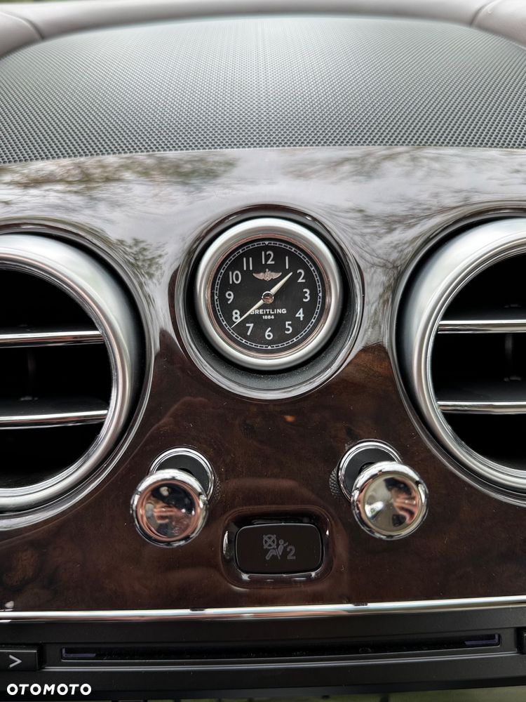 Bentley Continental GT W12 - 32