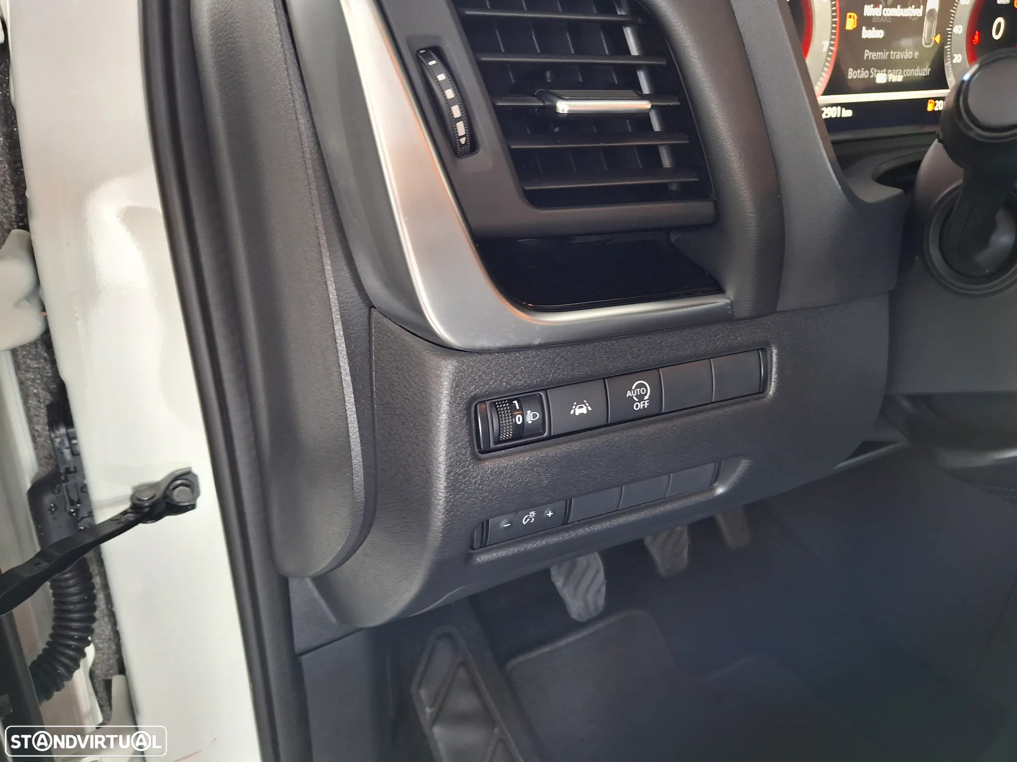 Nissan Qashqai 1.3 DIG-T N-Connecta LED - 12