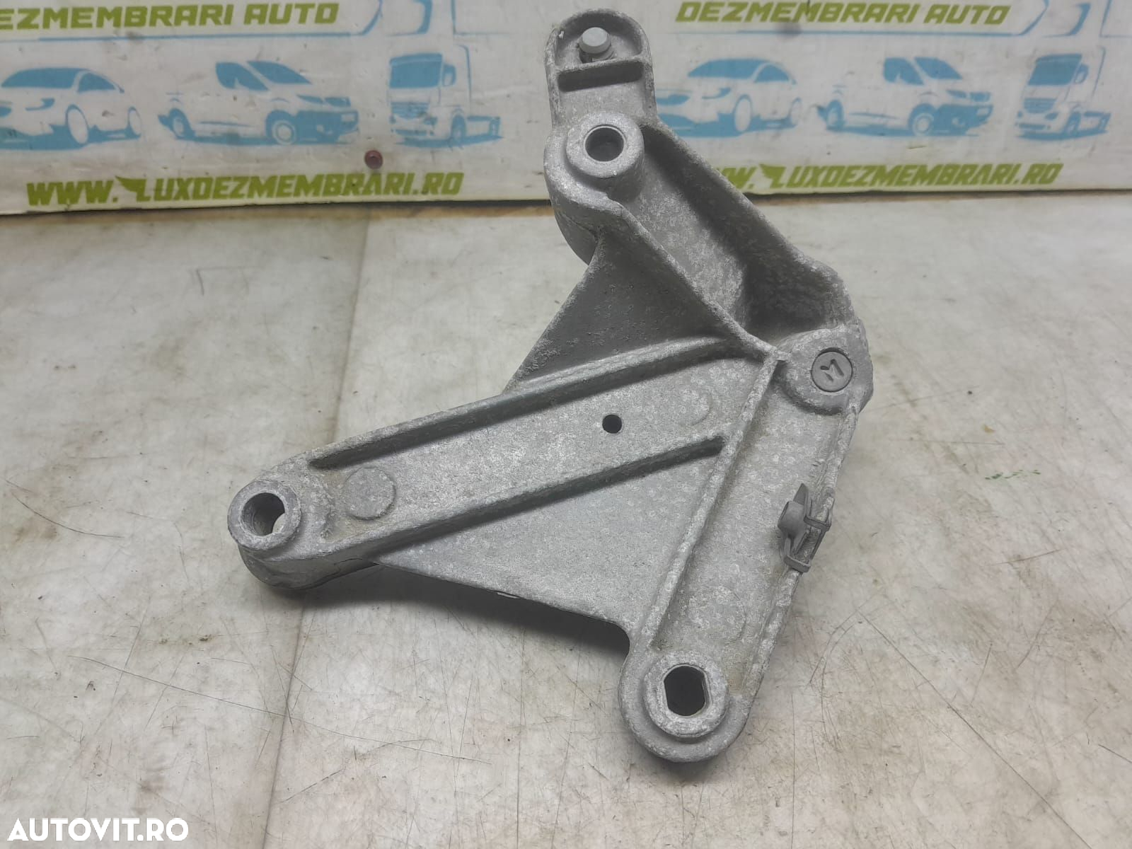 Suport cutie viteze 1.5 dci 8200605732 Dacia Logan 2 [2013 - 2016] - 2
