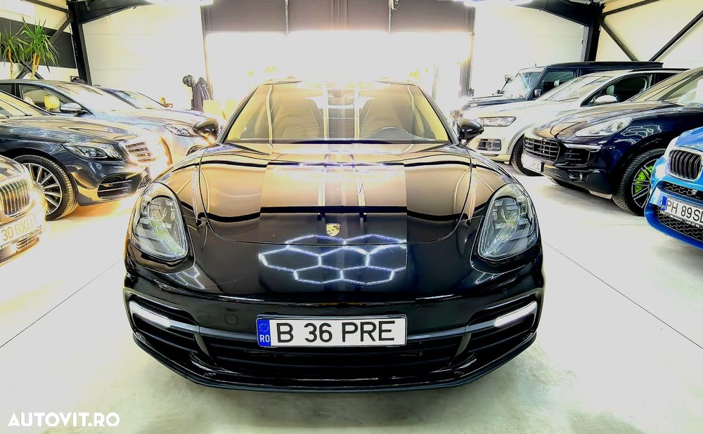 Porsche Panamera 4 - 5