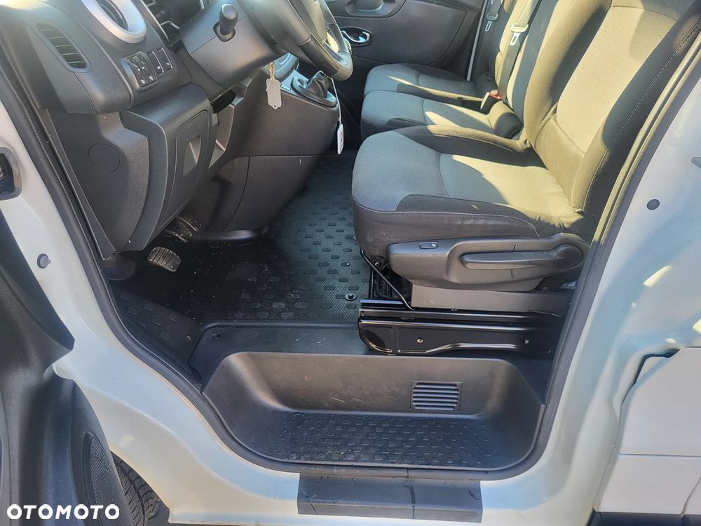 Opel Vivaro - 23