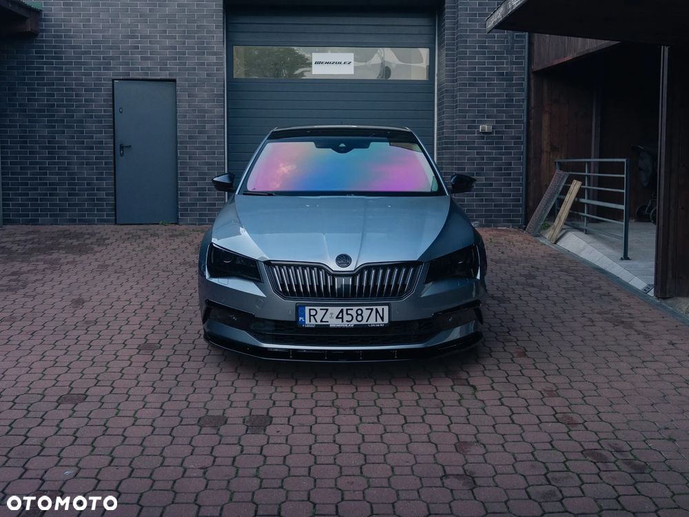 Skoda Superb 2.0 TSI 4x4 L&K DSG - 1