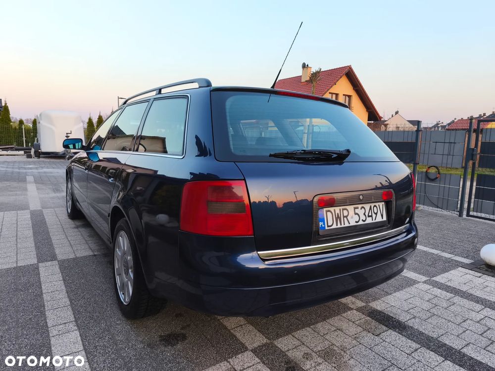 Audi A6 Avant 2.8 30V Quattro - 12