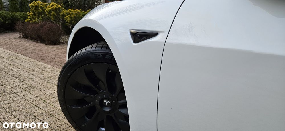 Tesla Model 3 - 28