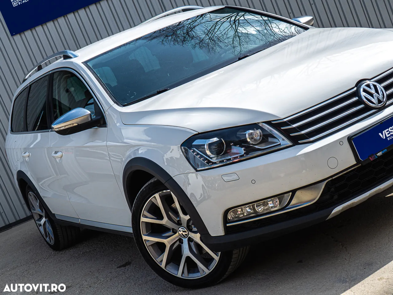 Volkswagen Passat Alltrack 2.0 TDI 4Motion DSG BlueMotion Tec - 10