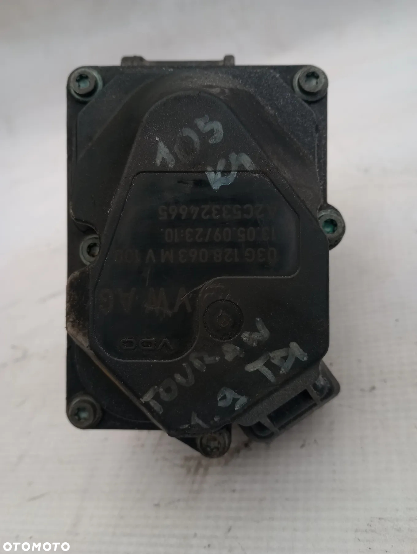 Volkswagen Audi Skoda Przepustnica A2C53324665 03G128063M - 4