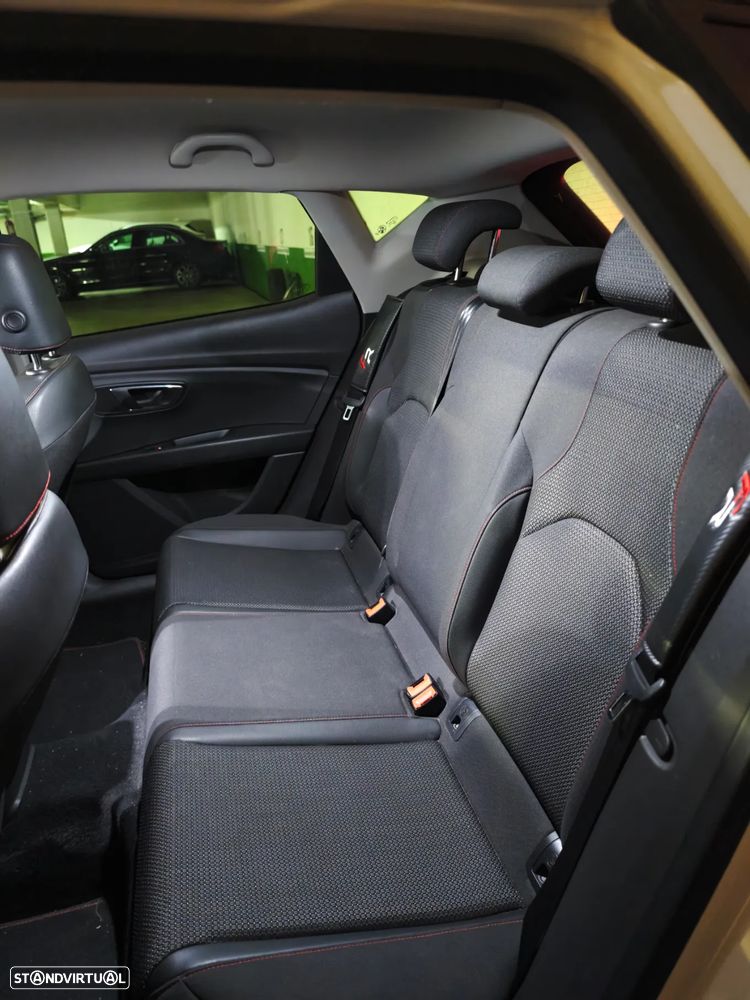 SEAT Leon 2.0 TDI DPF S&S FR - 9