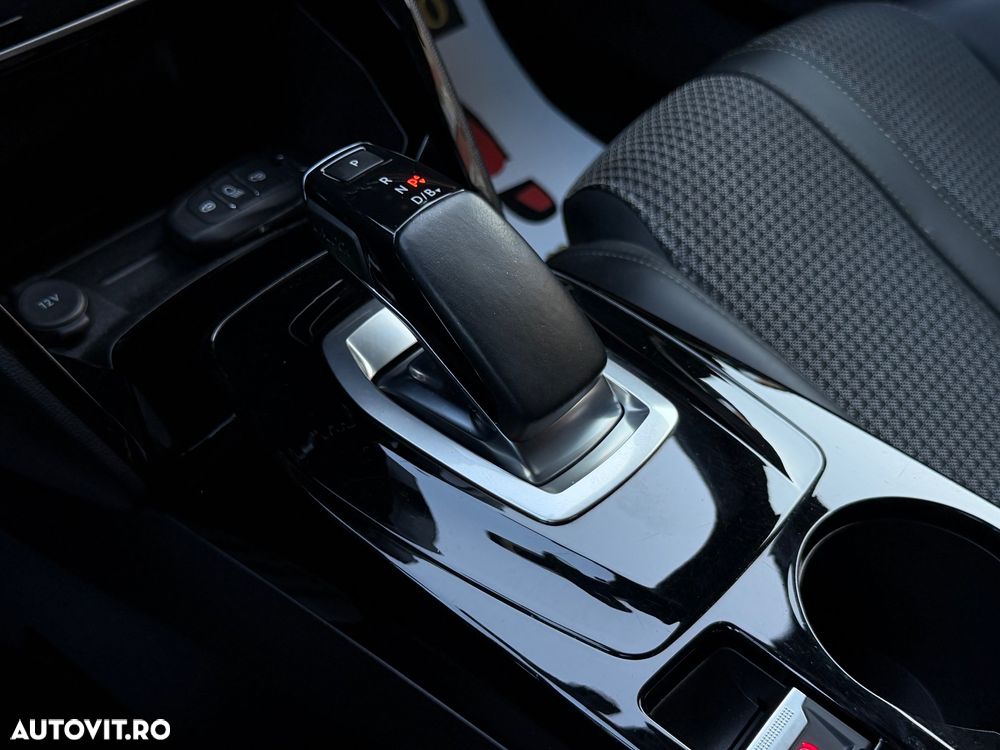 Peugeot 2008 e-2008 GT Line - 20