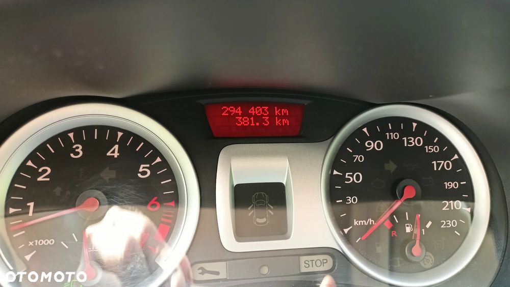Renault Clio - 11