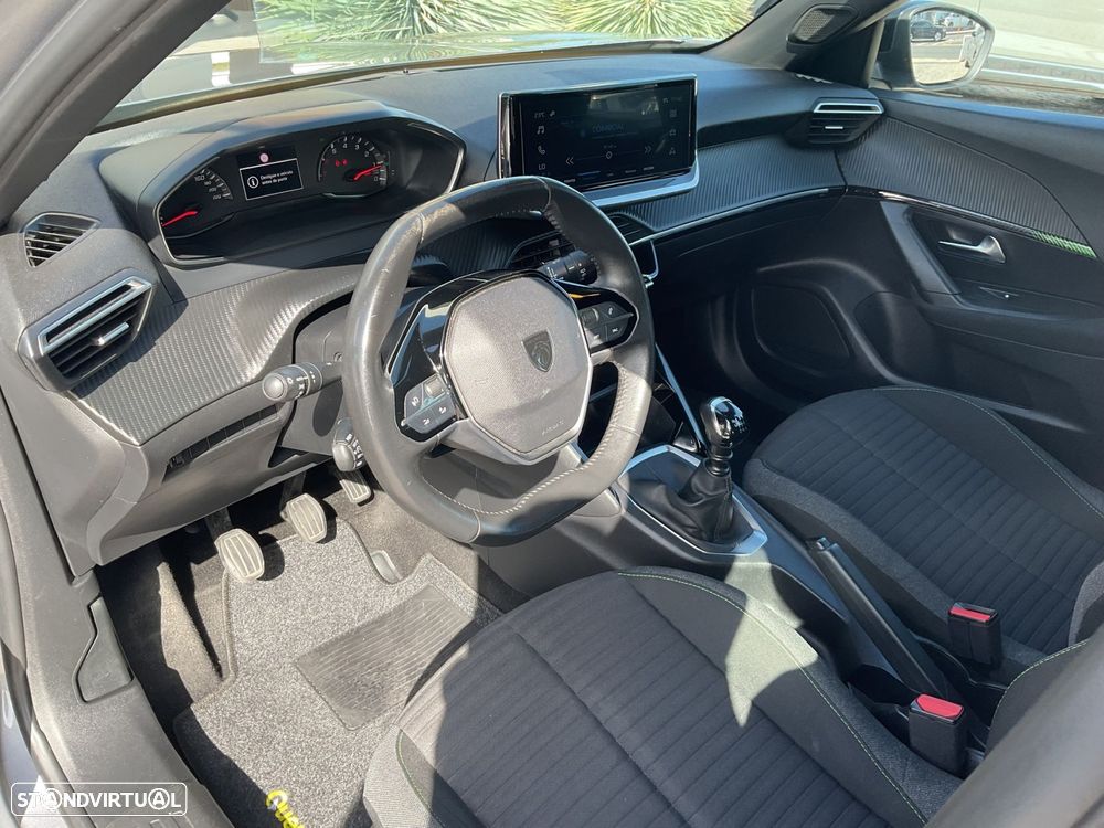 Peugeot 2008 1.2 PureTech Active Pack - 24
