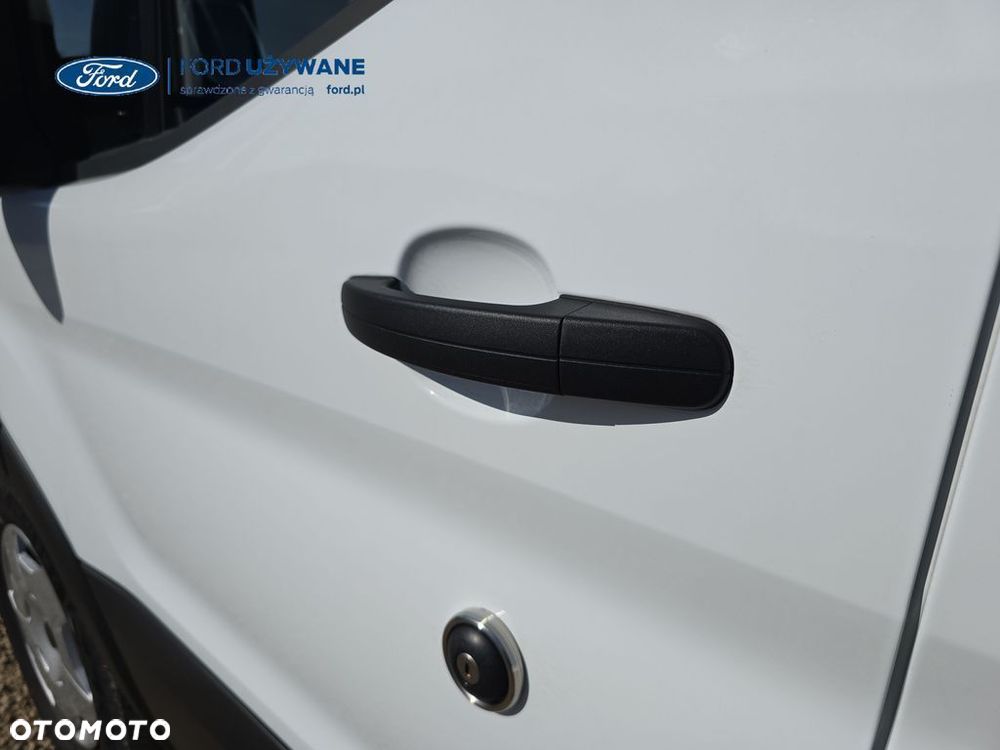 Ford Transit - 25