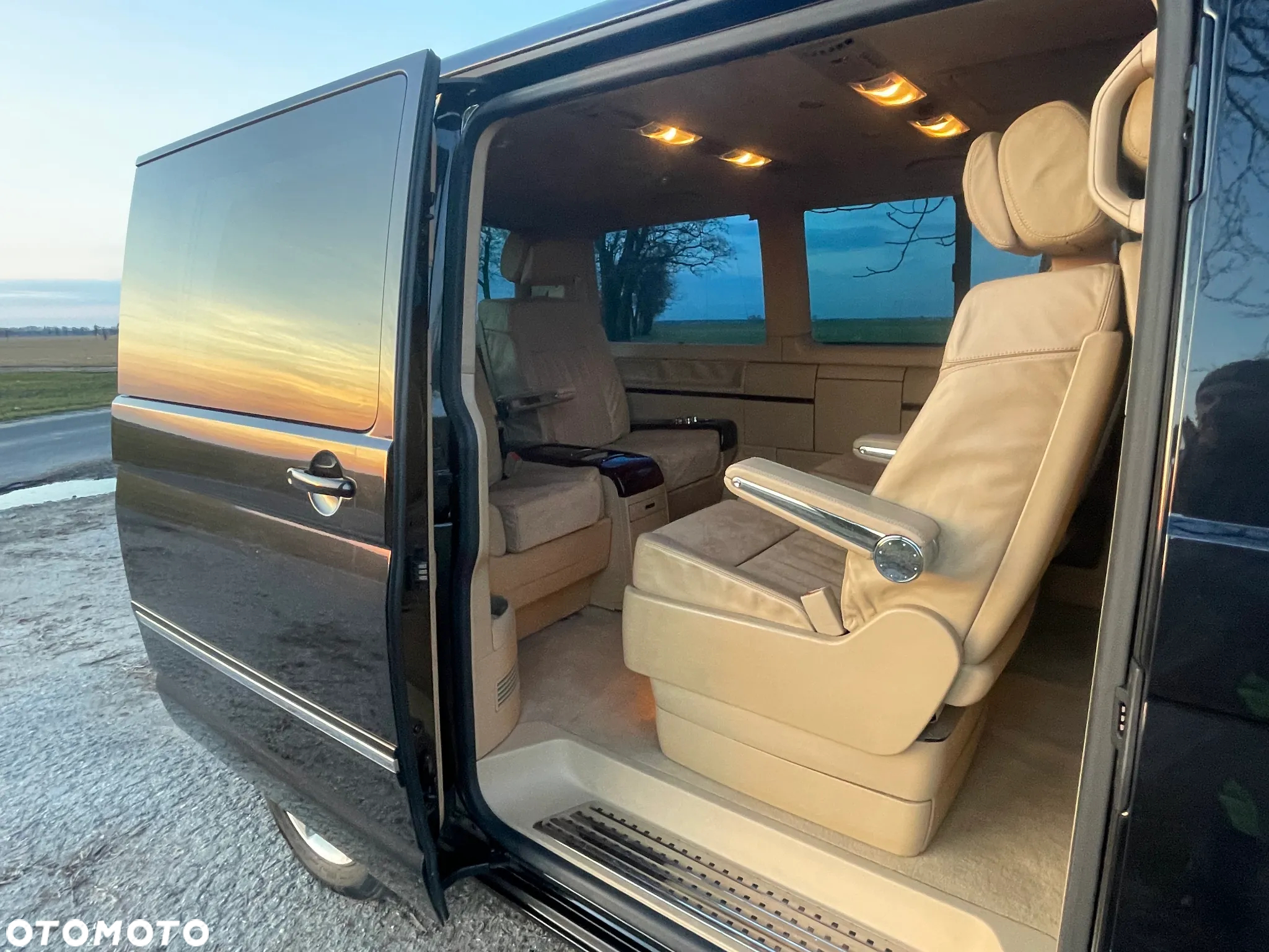 Volkswagen Transporter Multivan United Autm - 14