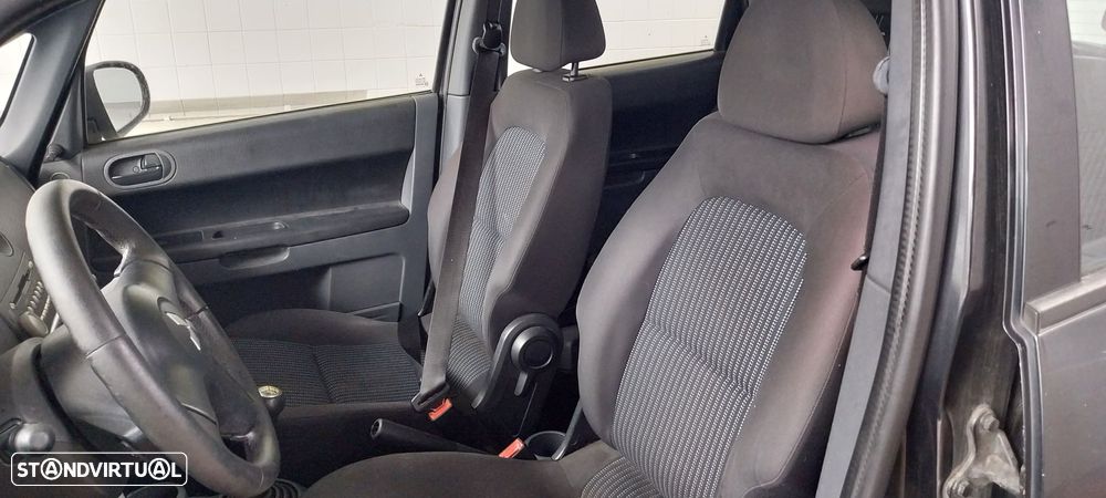 Mitsubishi Colt 1.1 E-motion - 5