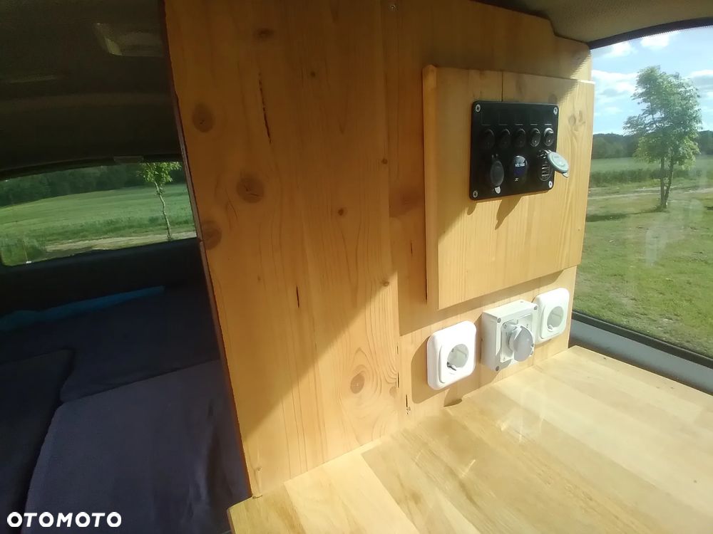 Mercedes-Benz Vito - 10