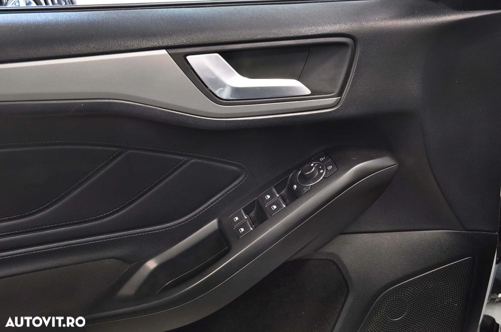 Ford Focus 1.0 EcoBoost Trend Edition - 8