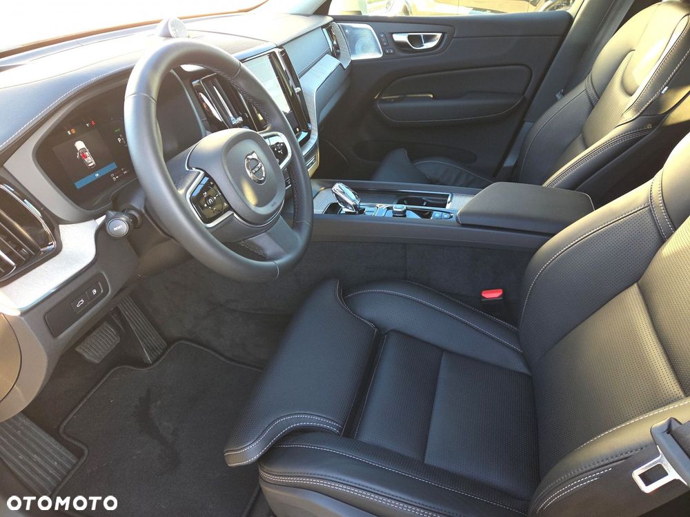 Volvo XC 60 T8 AWD Ultra Bright - 9