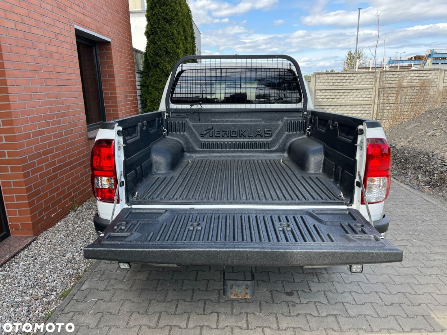 Toyota Hilux 4x4 Double Cab Autm Executive - 27