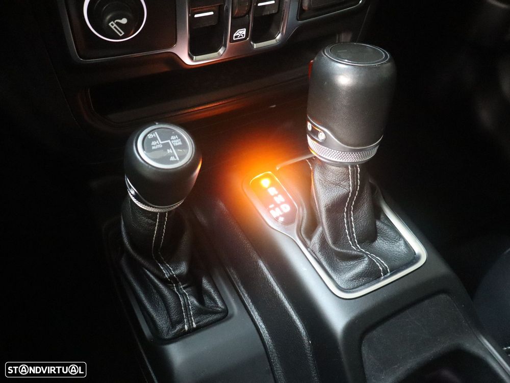 Jeep Wrangler Unlimited 2.0 TG 4xe Sahara - 17