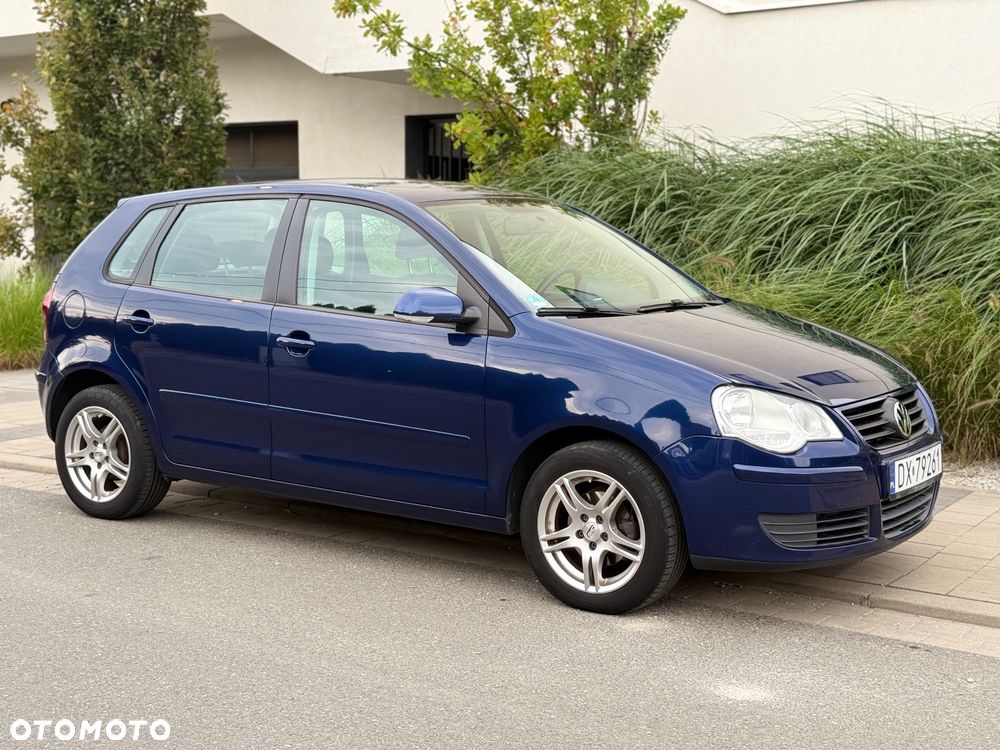 Volkswagen Polo - 1