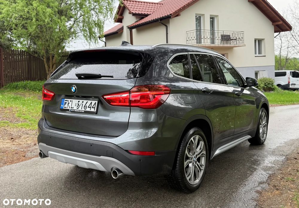 BMW X1 xDrive18d xLine - 8