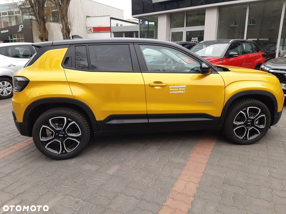 Jeep Avenger 1.2 T3 mHEV Summit FWD eDCT6 - 4