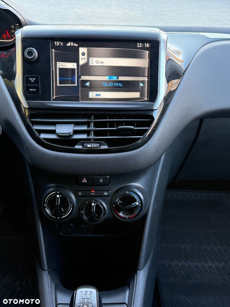 Peugeot 208 1.4 VTi Allure - 16