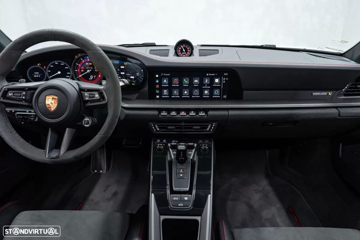 Porsche 911 (992) Carrera 4 GTS PDK - 22