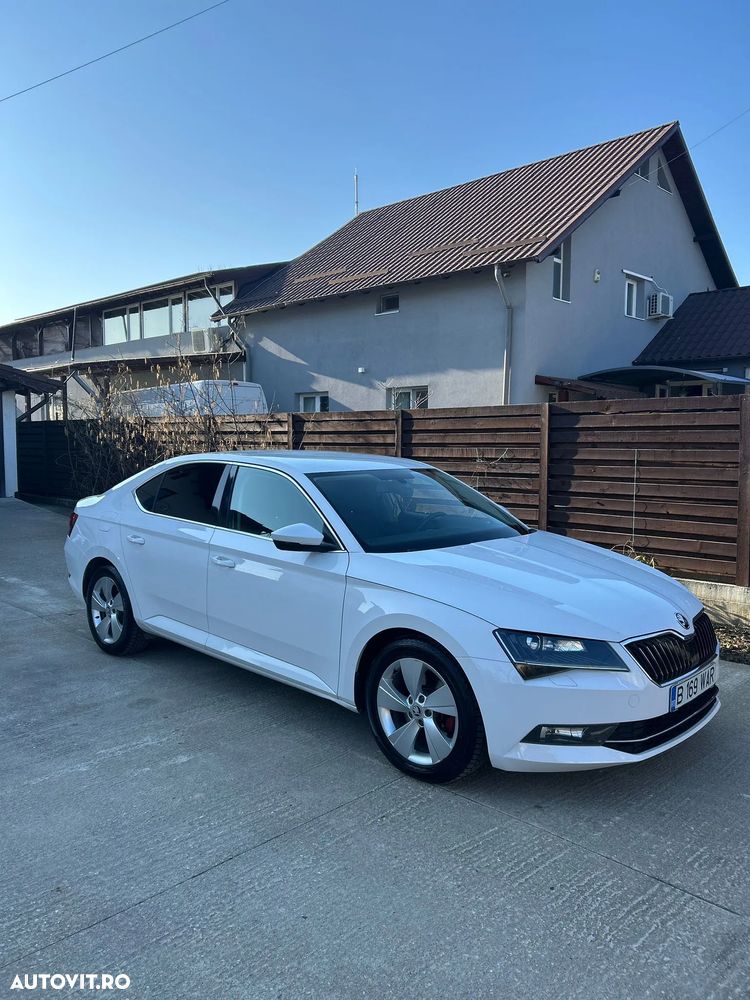 Skoda Superb 2.0 TDI 4X4 Ambition - 4