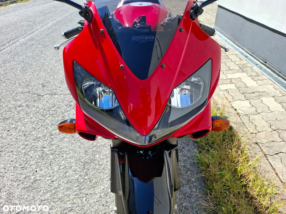 Honda CBR - 23