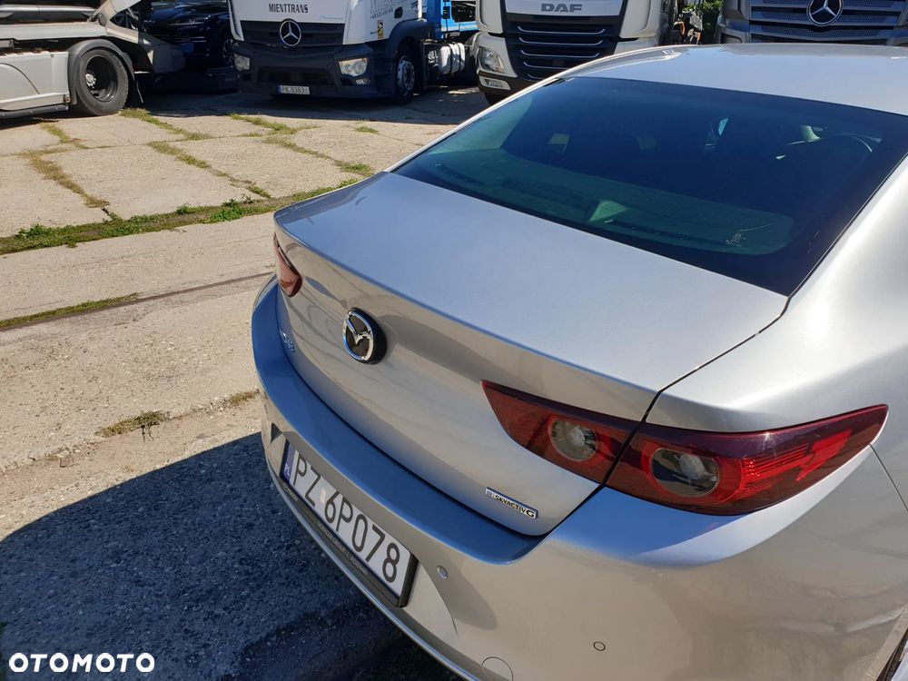 Mazda 3 2.0 mHEV Exclusive Line - 32