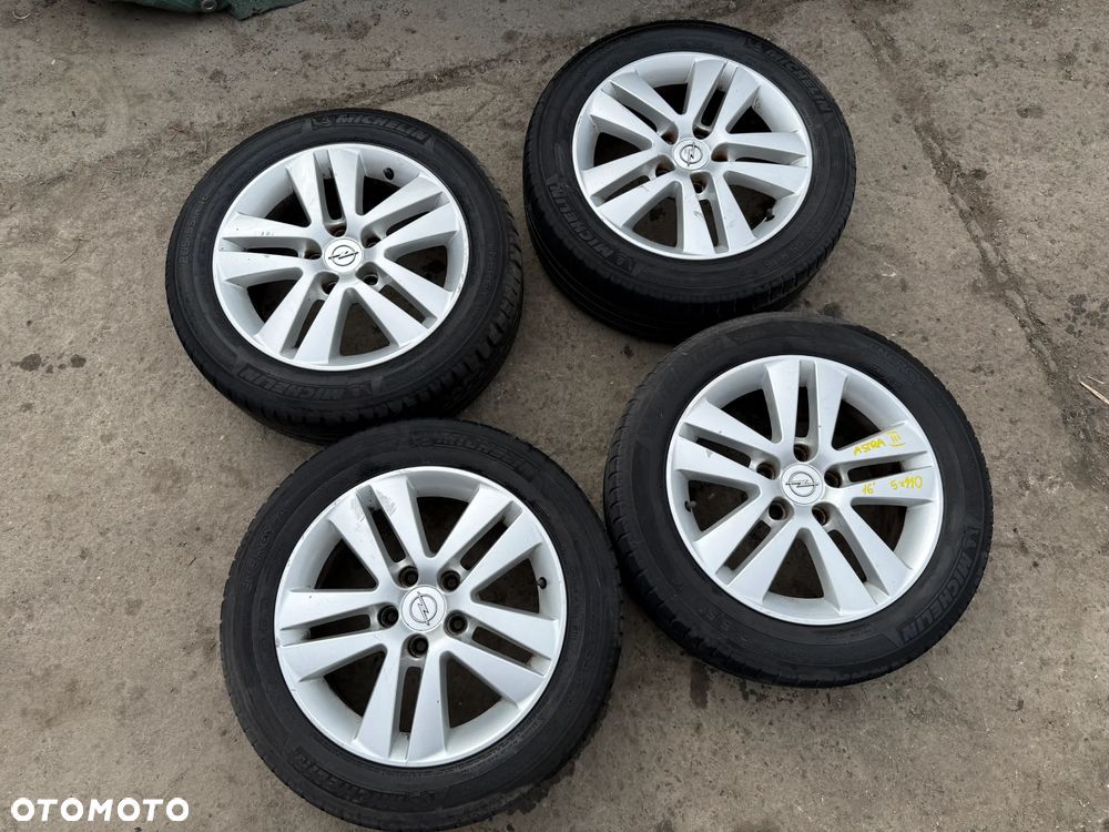 Felgi 16' koła Opel Astra III Meriva Zafira 13242072 5x110 6,5Jx16 ET37 centr 65,1 OE - 1