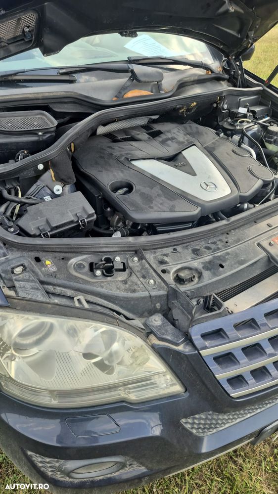 Mercedes-Benz ML - 15