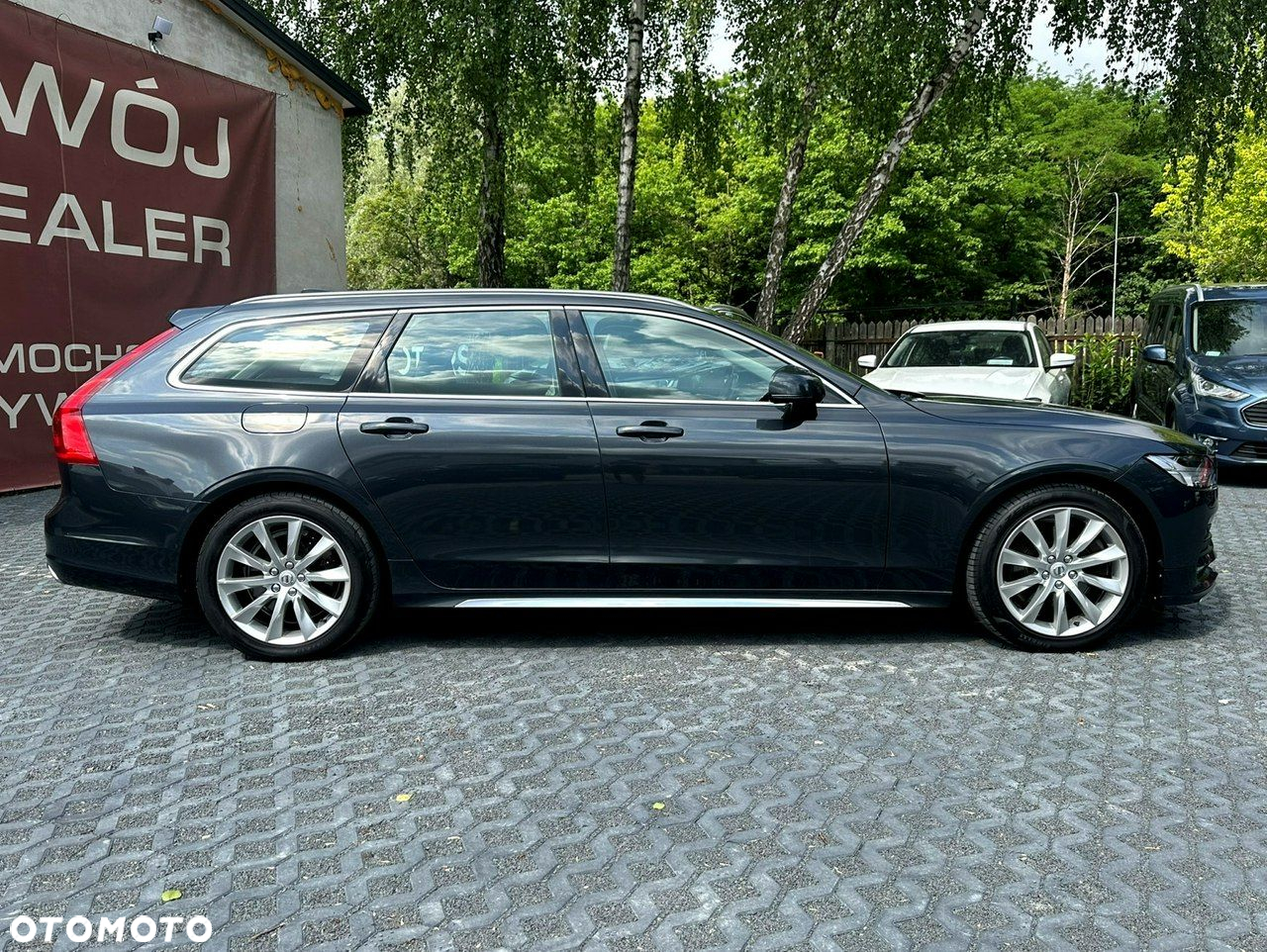 Volvo V90 D5 AWD Momentum - 9