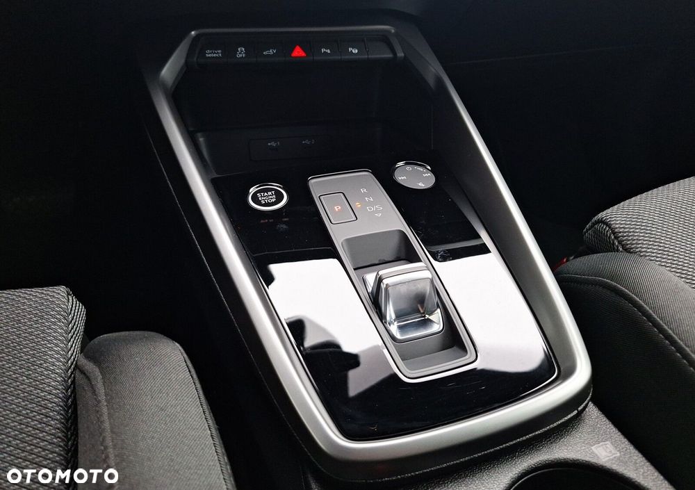 Audi A3 Sportback - 16