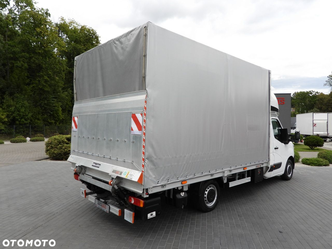 Renault MASTER PLANDEKA WINDA 10 PALET WEBASTO TEMPOMAT LEDY KLIMATYZACJA  165KM - 4