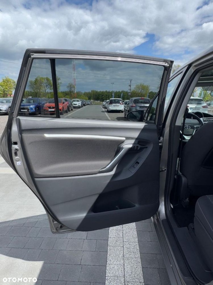 Toyota Corolla Verso - 24