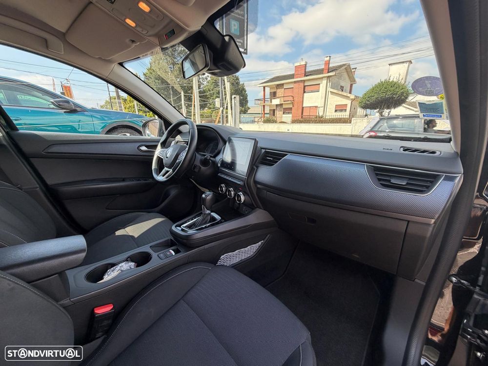Renault Arkana 1.6 E-Tech Business - 9