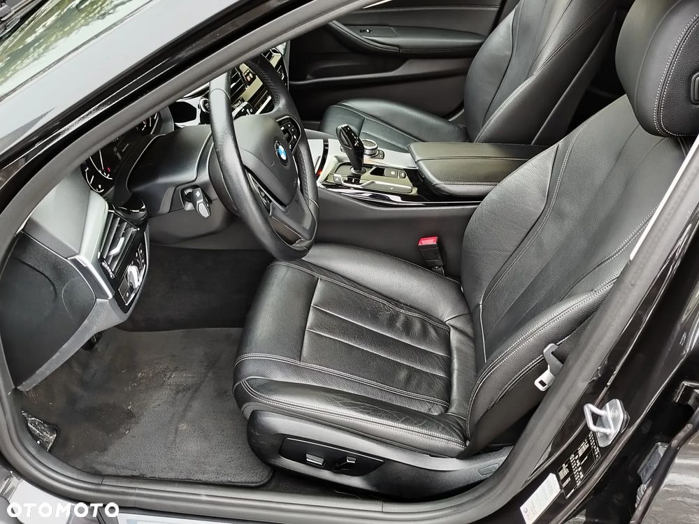 BMW Seria 5 520d Modern Line - 12